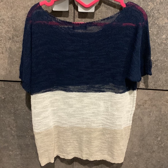 Brand New Korean Top M - Picture 5 of 5